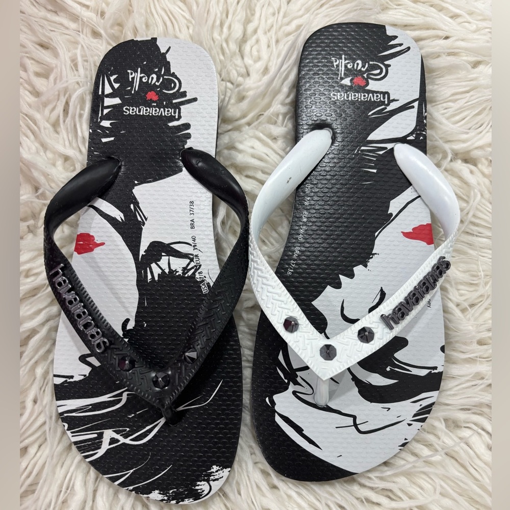 (NWOT) Havaianas Cruella Black and White Flip Flops - Picture 2 of 6